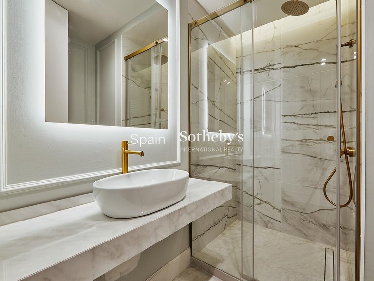 Apartment for Sale in Madrid, Madrid 30