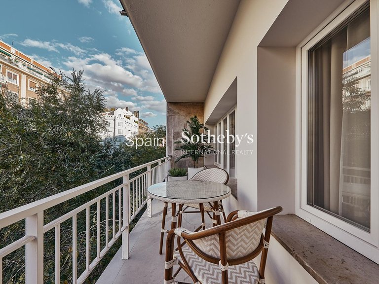 Apartment for Sale in Madrid, Madrid 16