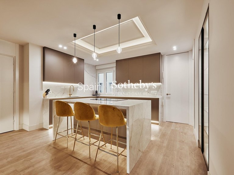 Apartment for Sale in Madrid, Madrid 13