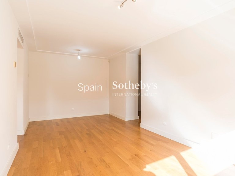 Apartment for Sale in Madrid, Madrid 26
