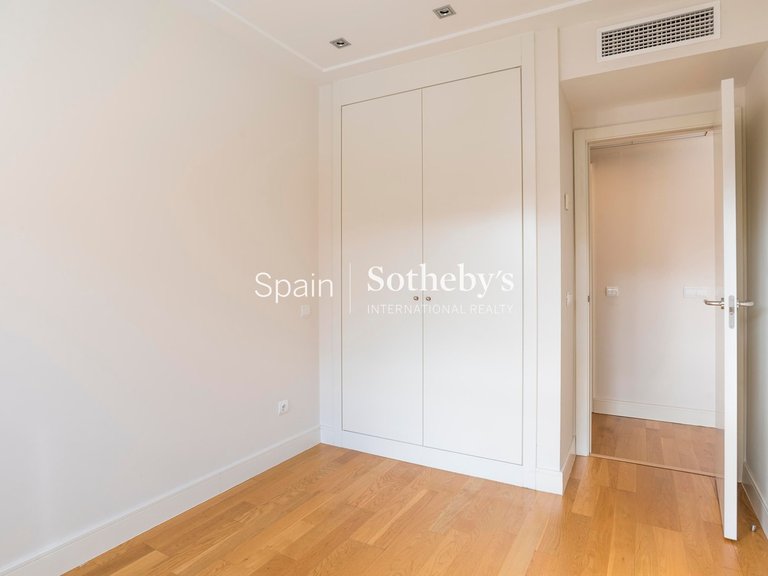 Apartment for Sale in Madrid, Madrid 24
