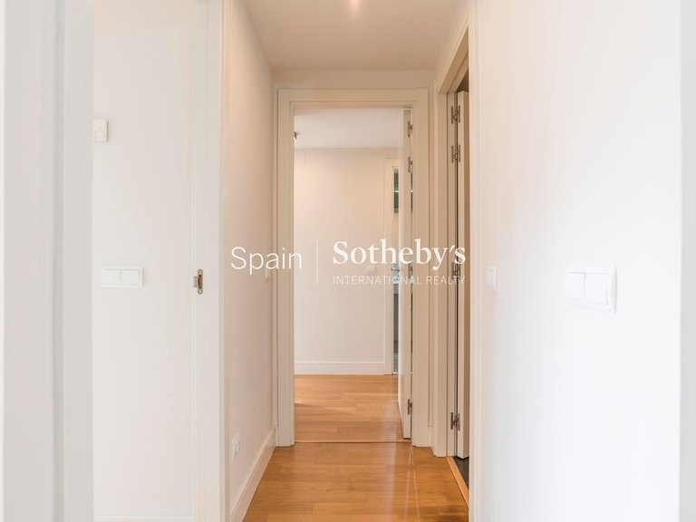 Apartment for Sale in Madrid, Madrid 16