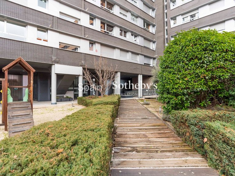 Apartment for Sale in Madrid, Madrid 37