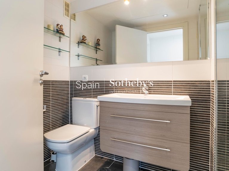 Apartment for Sale in Madrid, Madrid 13