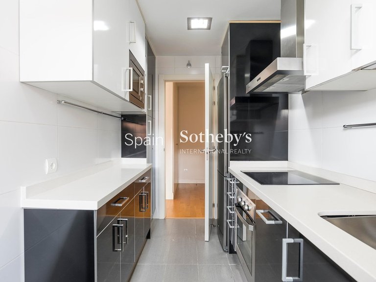 Apartment for Sale in Madrid, Madrid 6