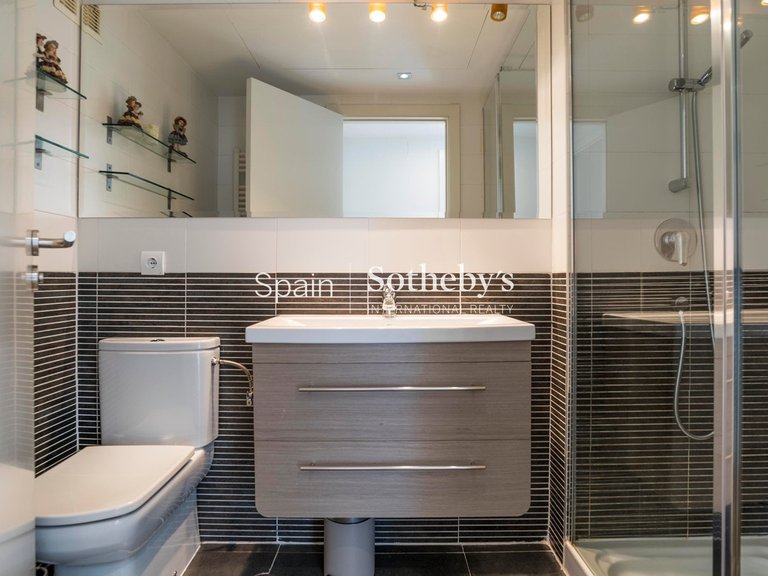 Apartment for Sale in Madrid, Madrid 12