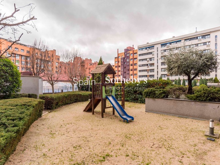 Apartment for Sale in Madrid, Madrid 33