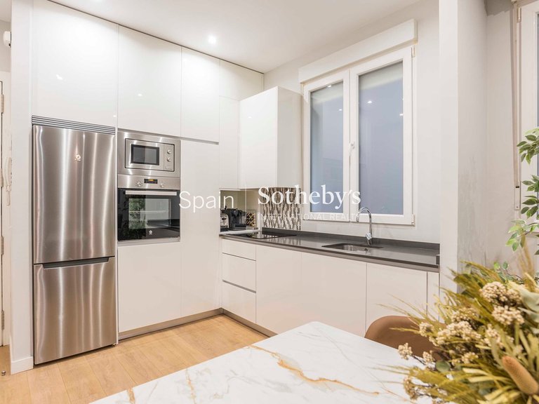 Apartment for Sale in Madrid, Madrid 15