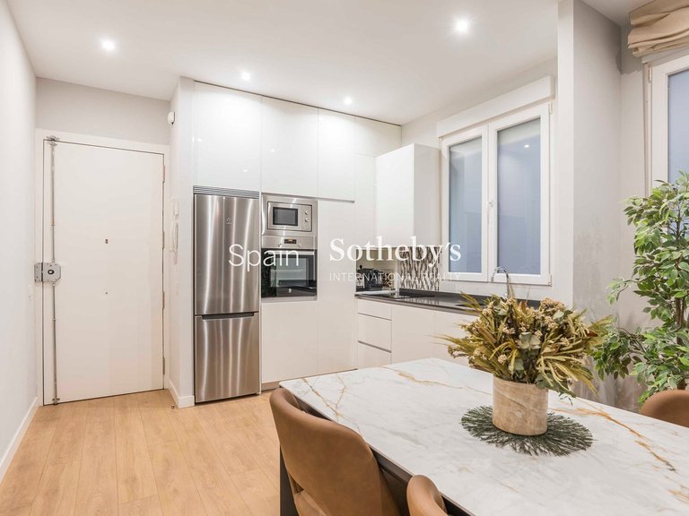 Apartment for Sale in Madrid, Madrid 19