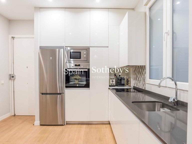 Apartment for Sale in Madrid, Madrid 21
