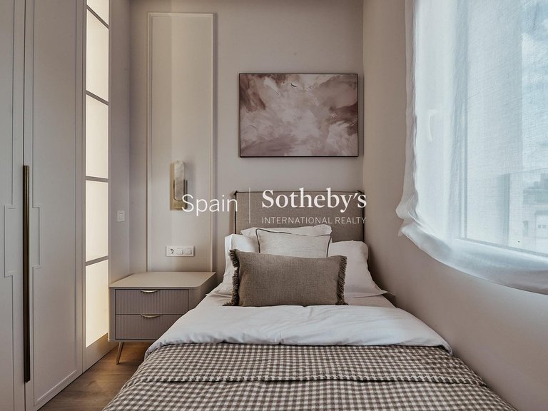 Apartment for Sale in Madrid, Madrid 13