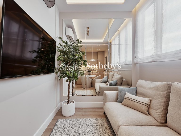 Apartment for Sale in Madrid, Madrid 6