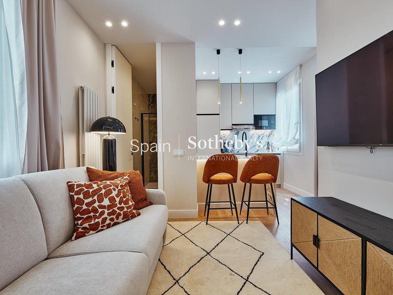Apartment for Sale in Madrid, Madrid 5