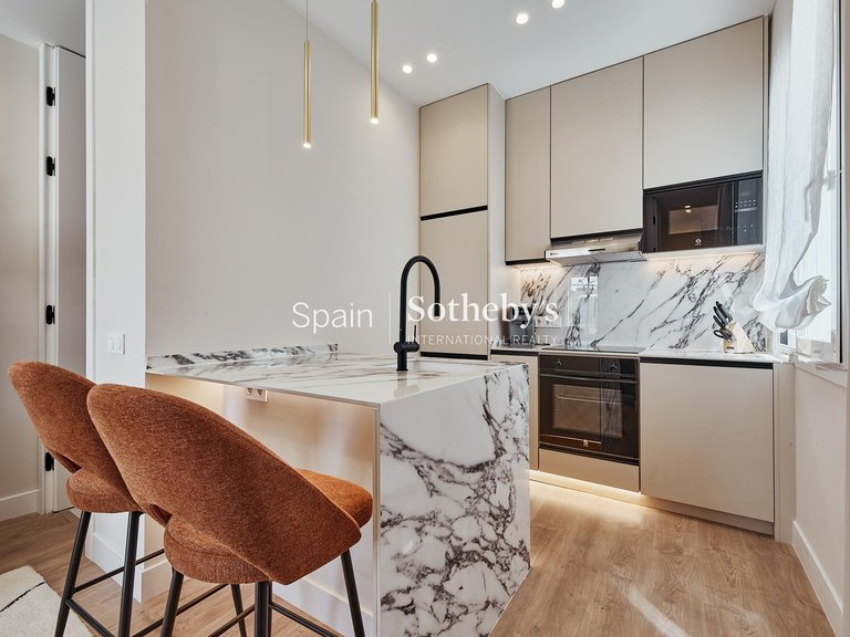 Apartment for Sale in Madrid, Madrid 6