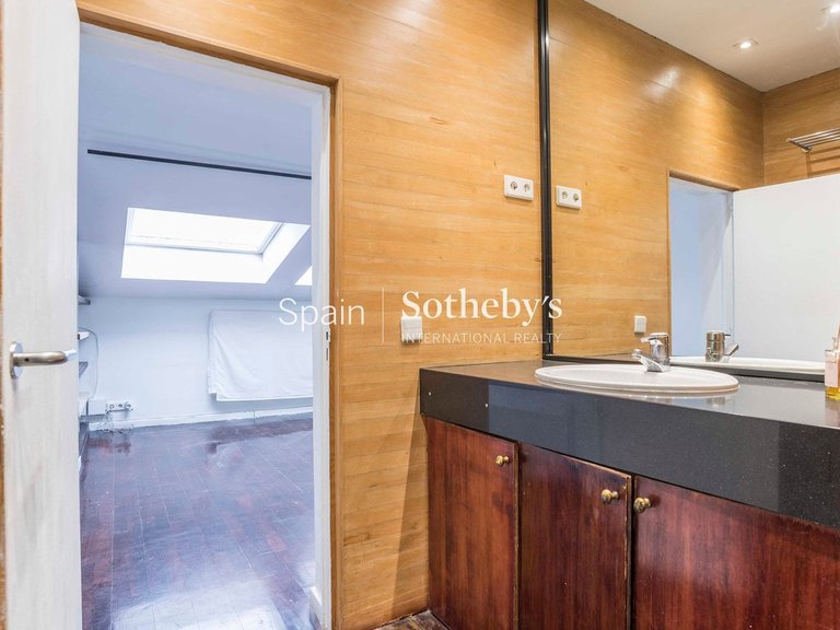 Apartment for Sale in Madrid, Madrid 28