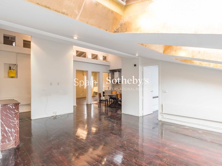 Apartment for Sale in Madrid, Madrid 2