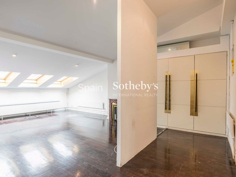 Apartment for Sale in Madrid, Madrid 17