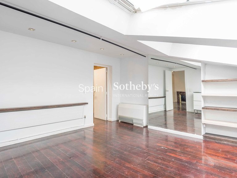 Apartment for Sale in Madrid, Madrid 27