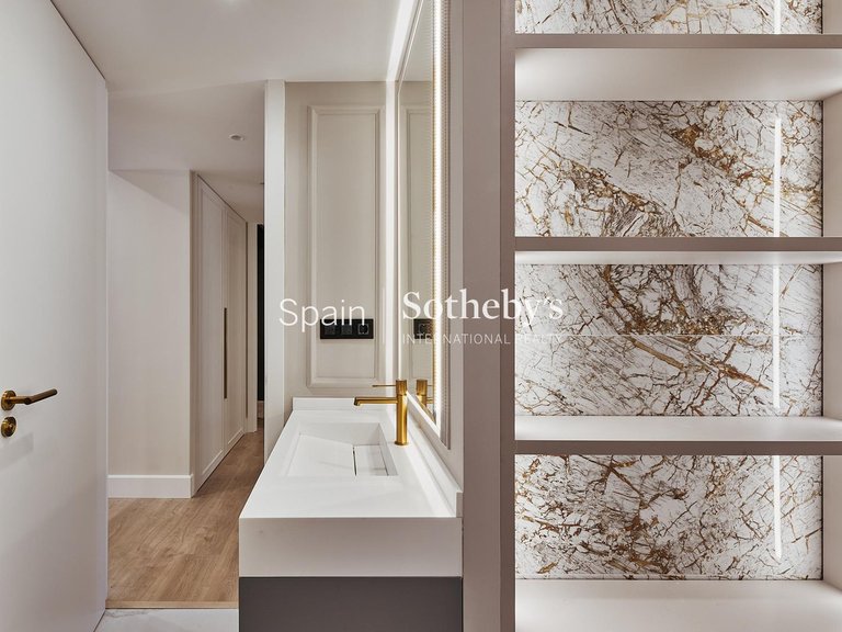 Apartment for Sale in Madrid, Madrid 31