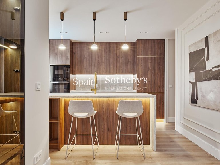 Apartment for Sale in Madrid, Madrid 8