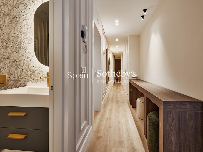 Apartment for Sale in Madrid, Madrid 11