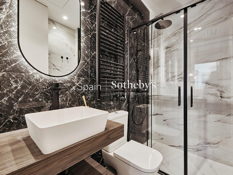 Apartment for Sale in Madrid, Madrid 17