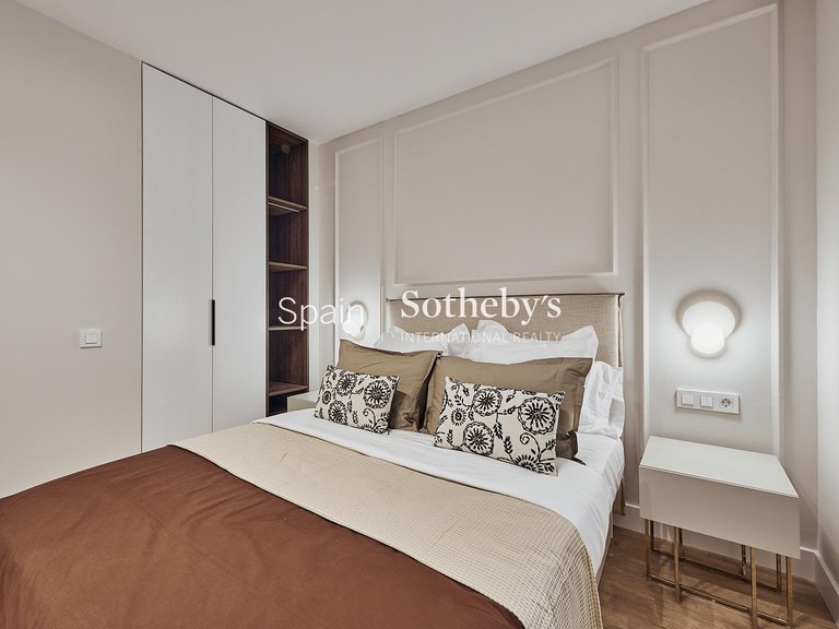 Apartment for Sale in Madrid, Madrid 17