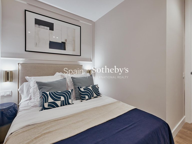 Apartment for Sale in Madrid, Madrid 11