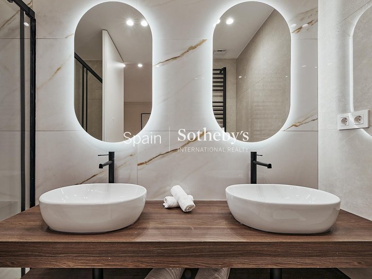 Apartment for Sale in Madrid, Madrid 21