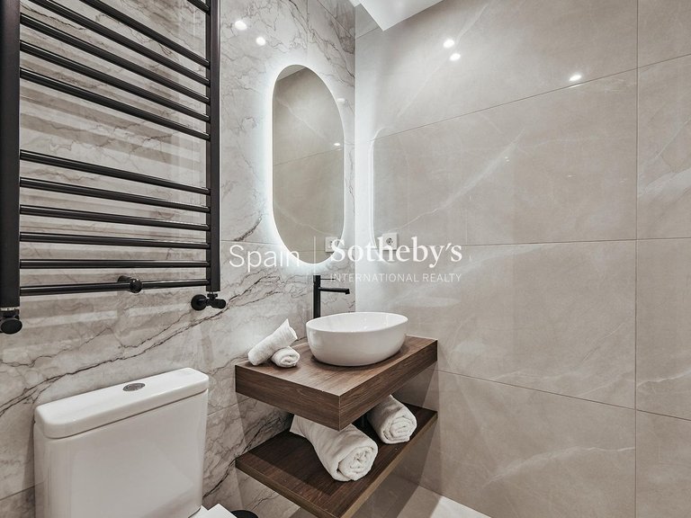 Apartment for Sale in Madrid, Madrid 24