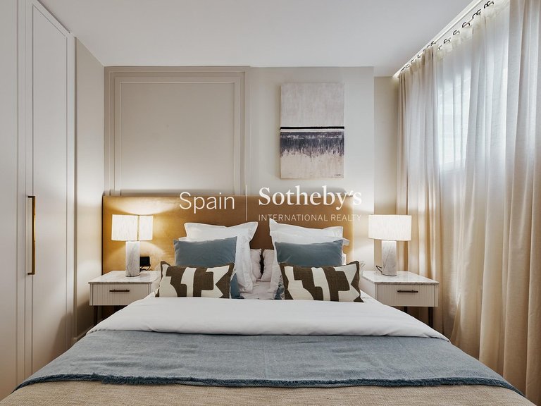 Apartment for Sale in Madrid, Madrid 11