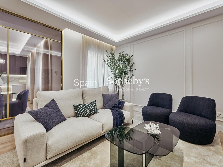 Apartment for Sale in Madrid, Madrid 5