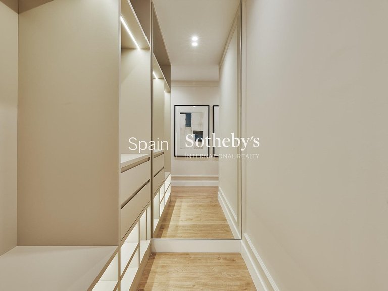Apartment for Sale in Madrid, Madrid 22