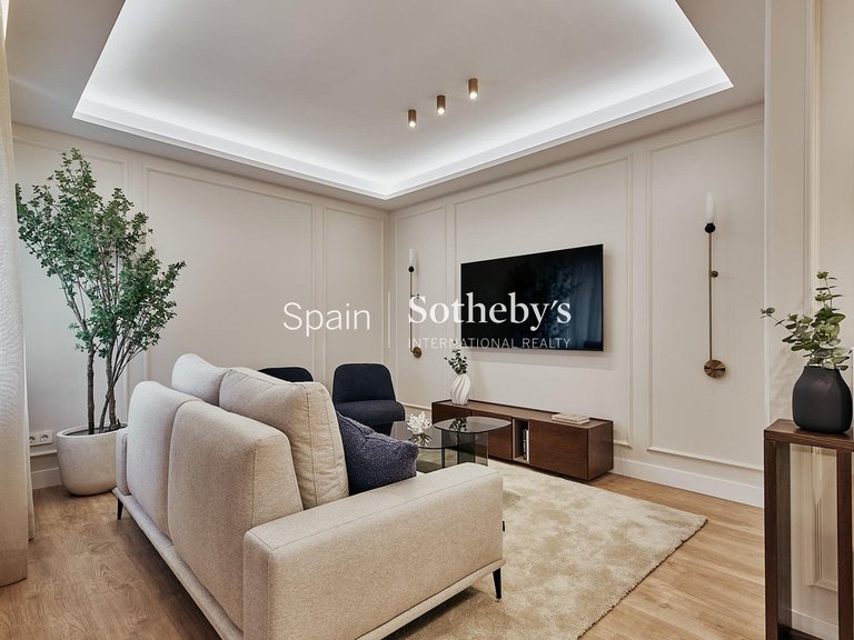 Apartment for Sale in Madrid, Madrid 2