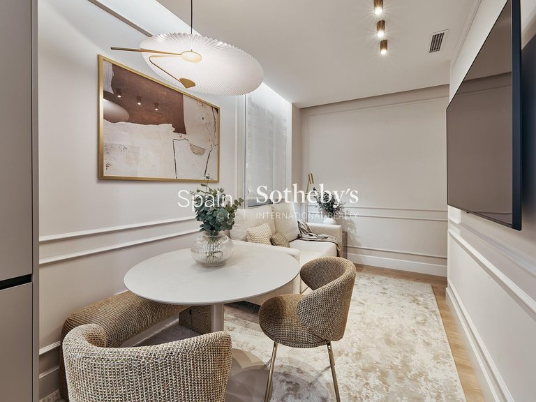Apartment for Sale in Madrid, Madrid 2