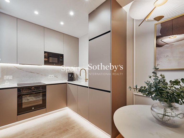 Apartment for Sale in Madrid, Madrid 3