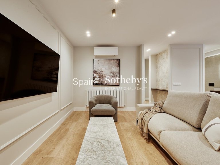 Apartment for Sale in Madrid, Madrid 6