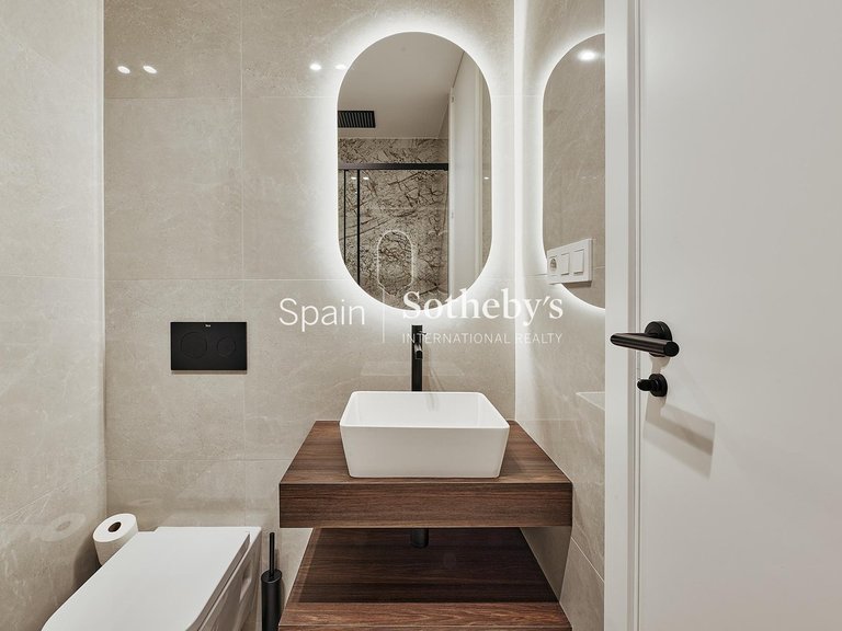 Apartment for Sale in Madrid, Madrid 24