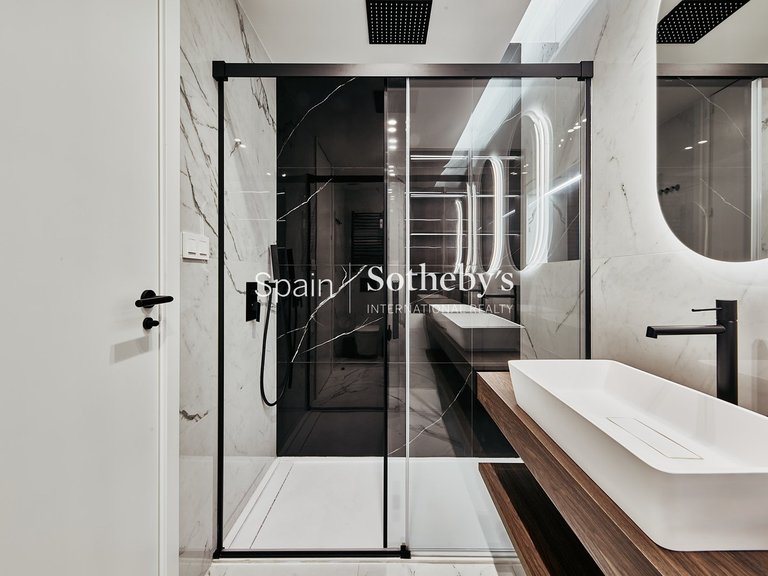 Apartment for Sale in Madrid, Madrid 19