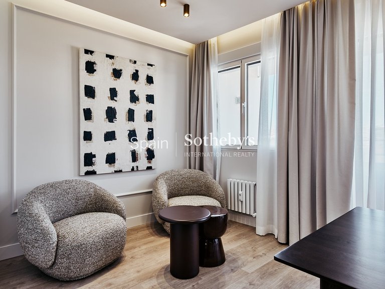 Apartment for Sale in Madrid, Madrid 11