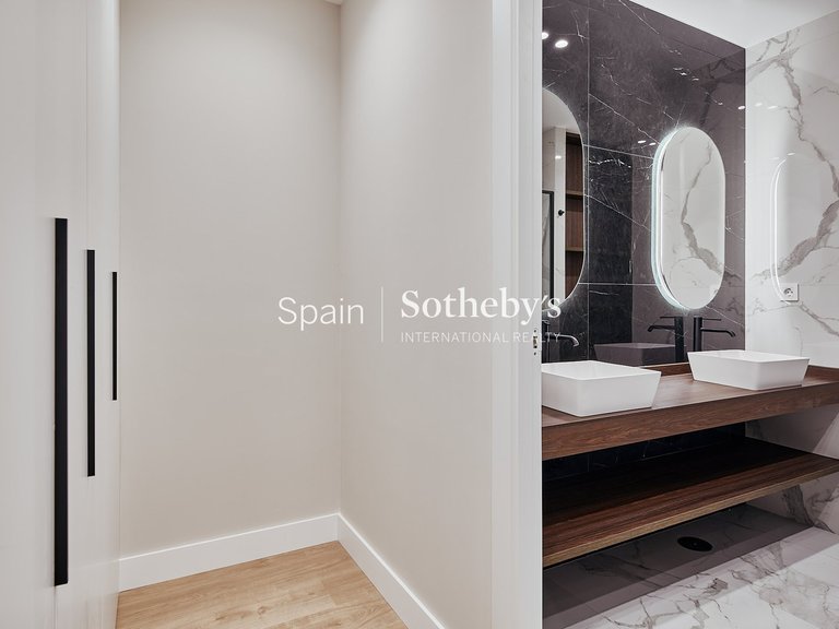 Apartment for Sale in Madrid, Madrid 19