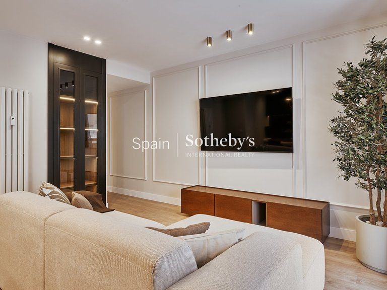 Apartment for Sale in Madrid, Madrid 2