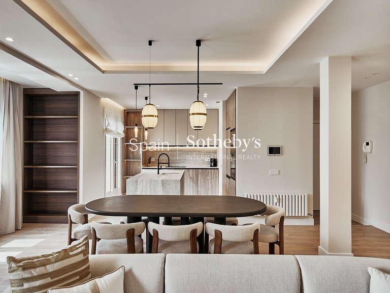 Apartment for Sale in Madrid, Madrid 16