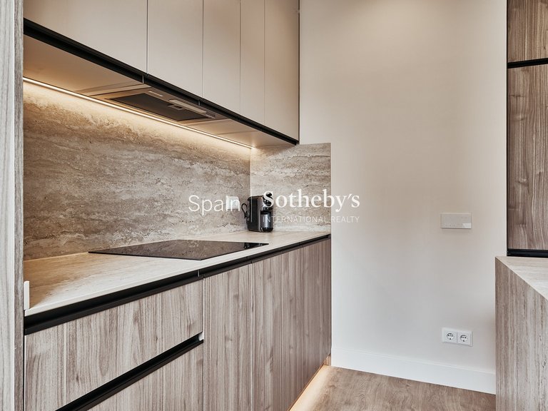 Apartment for Sale in Madrid, Madrid 14
