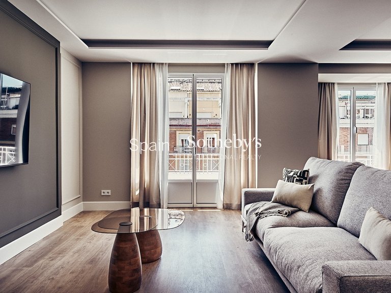 Apartment for Sale in Madrid, Madrid 2