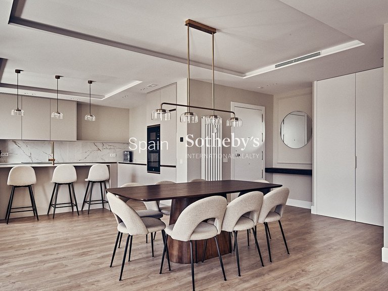 Apartment for Sale in Madrid, Madrid 6