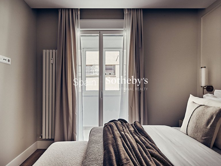 Apartment for Sale in Madrid, Madrid 16