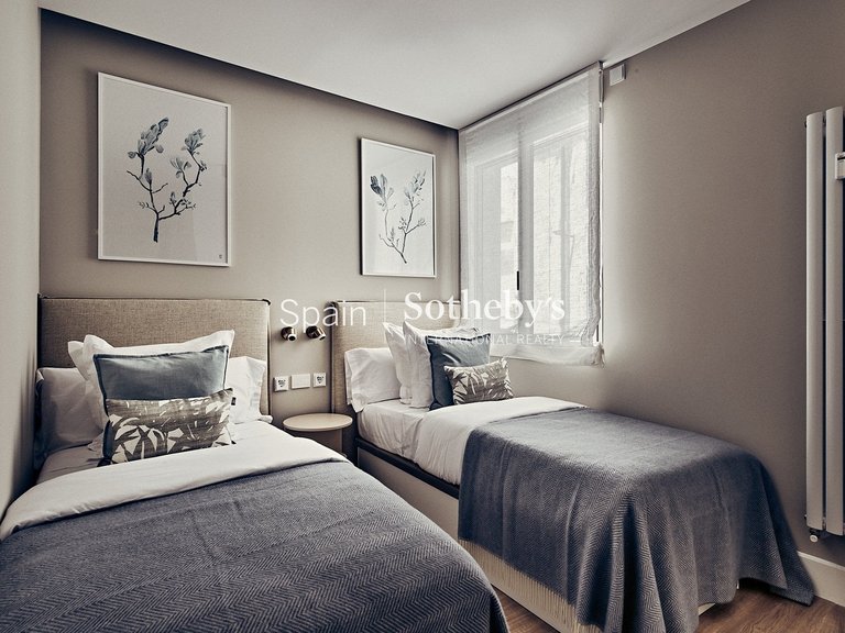 Apartment for Sale in Madrid, Madrid 19