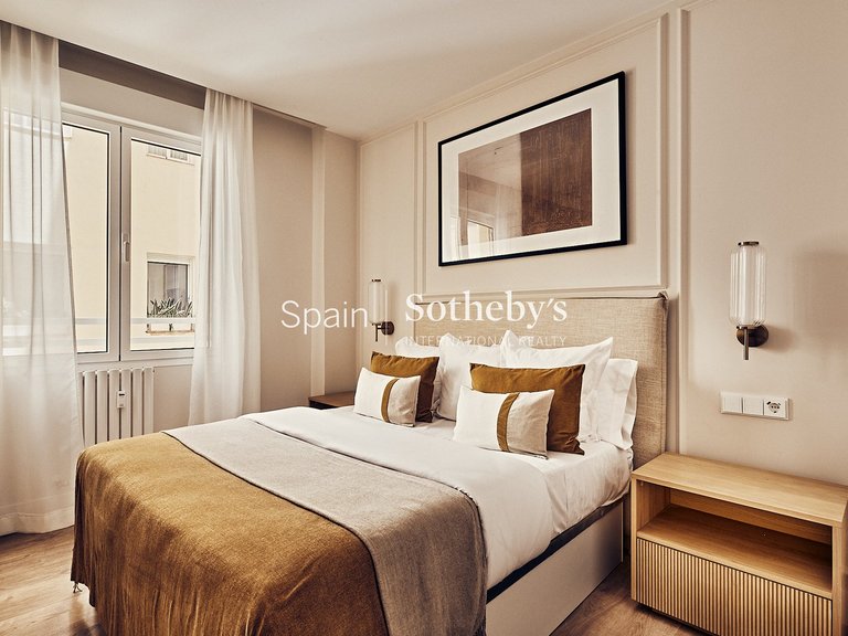 Apartment for Sale in Madrid, Madrid 11