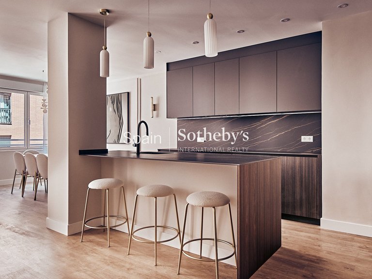 Apartment for Sale in Madrid, Madrid 6